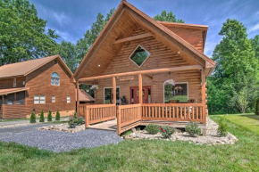 20 Mi to Dollywood Cabin with Hot Tub in Gatlinburg